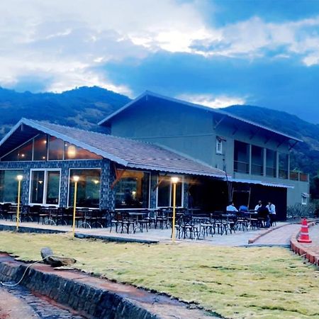 Mastiff Grand La Villae Lonavala Exterior photo