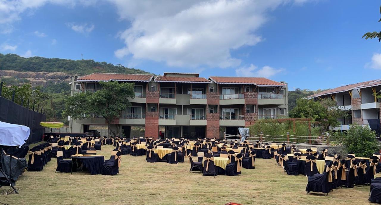 Mastiff Grand La Villae Lonavala Exterior photo
