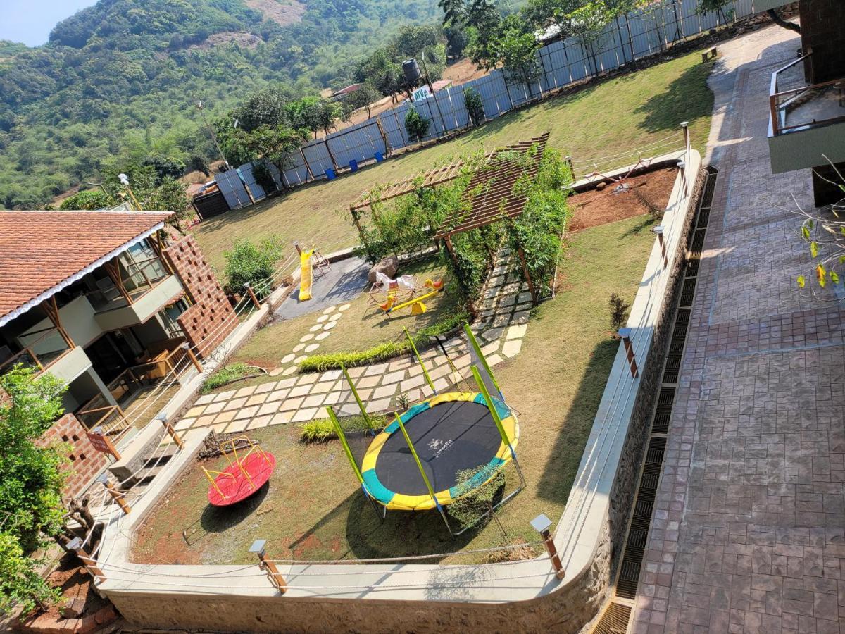Mastiff Grand La Villae Lonavala Exterior photo