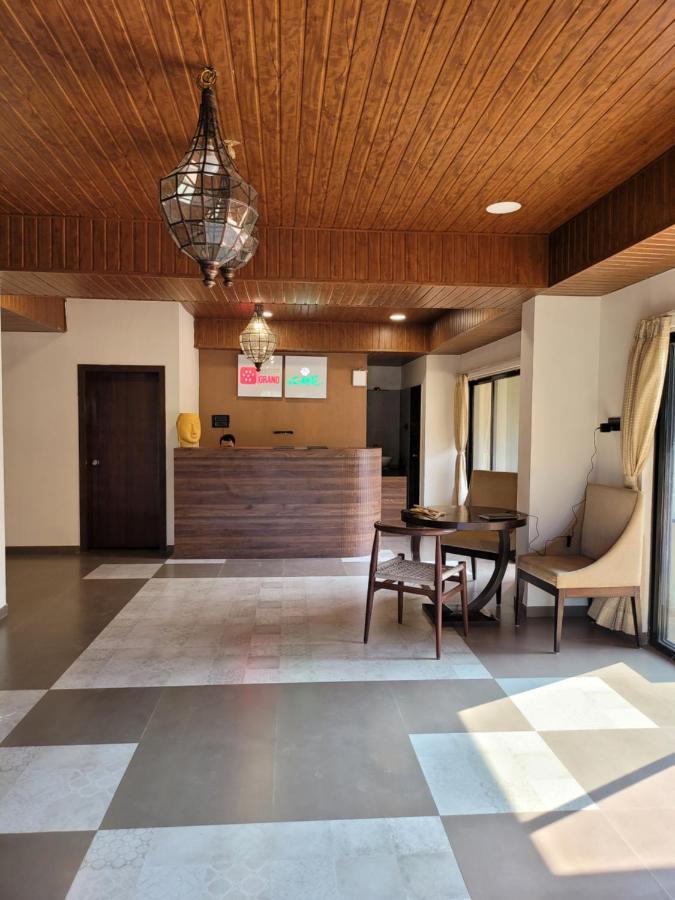 Mastiff Grand La Villae Lonavala Exterior photo
