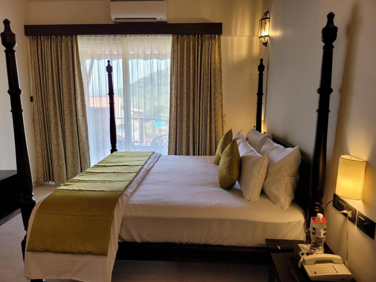 Mastiff Grand La Villae Lonavala Exterior photo