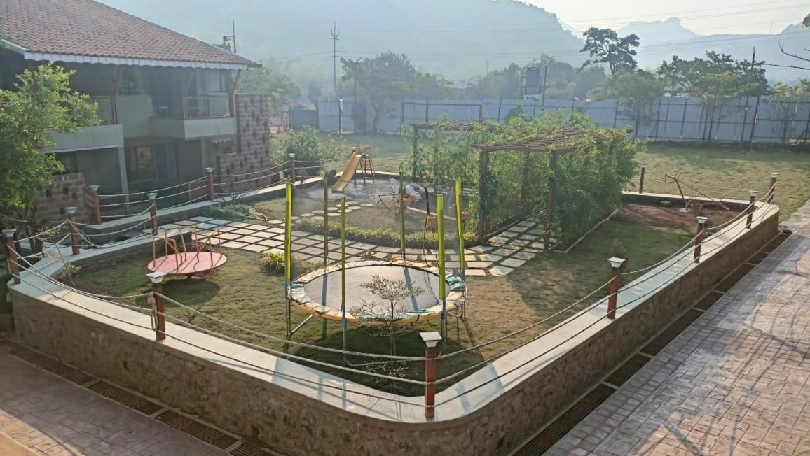 Mastiff Grand La Villae Lonavala Exterior photo