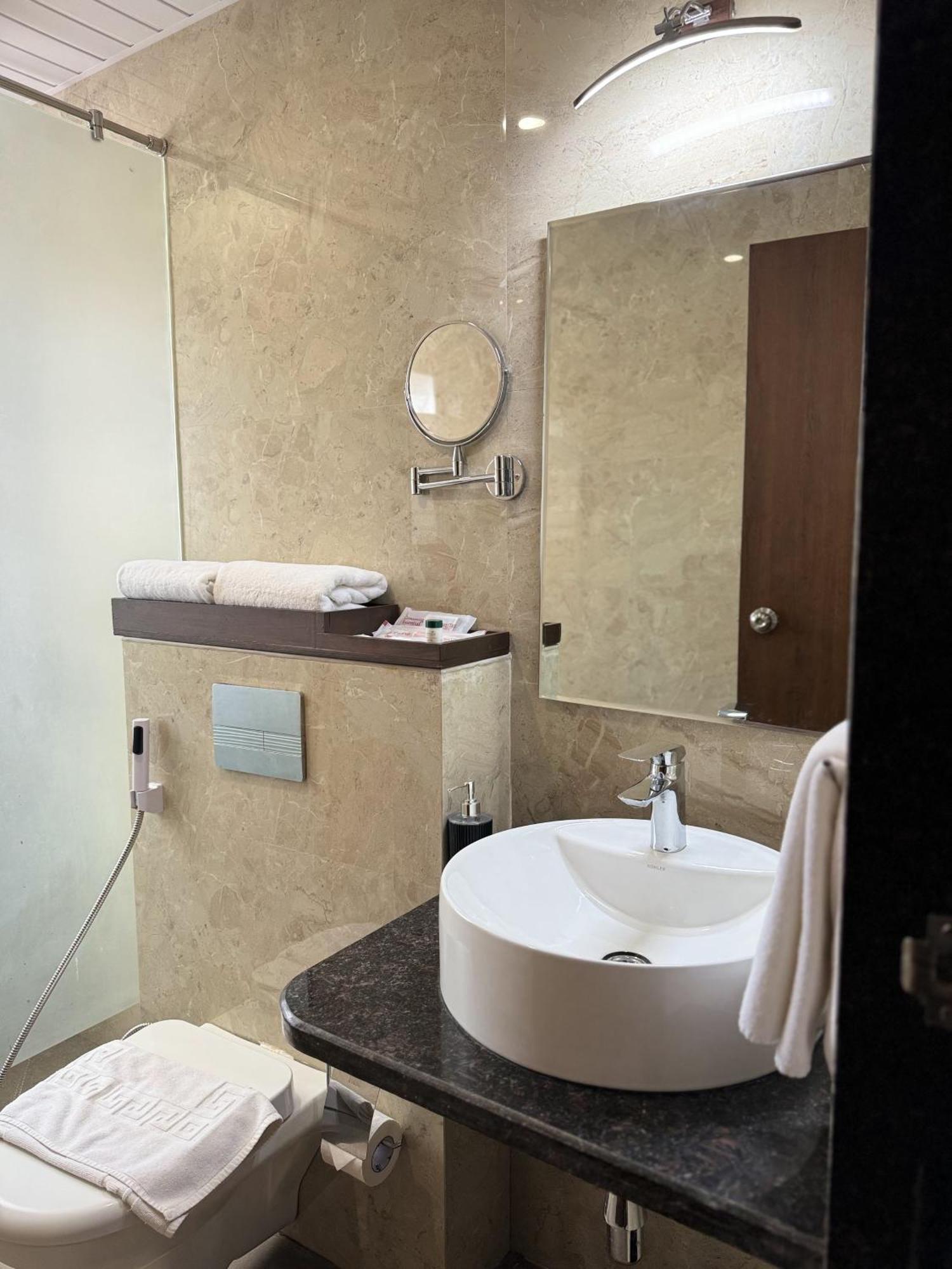 Mastiff Grand La Villae Lonavala Exterior photo