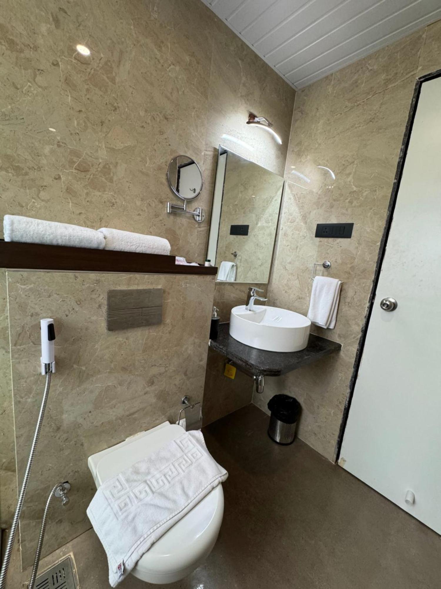 Mastiff Grand La Villae Lonavala Exterior photo