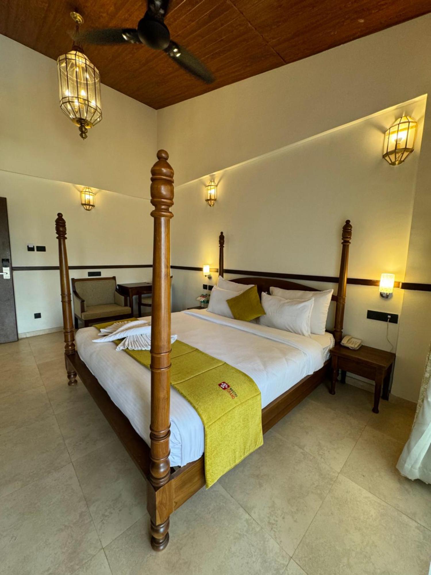 Mastiff Grand La Villae Lonavala Exterior photo