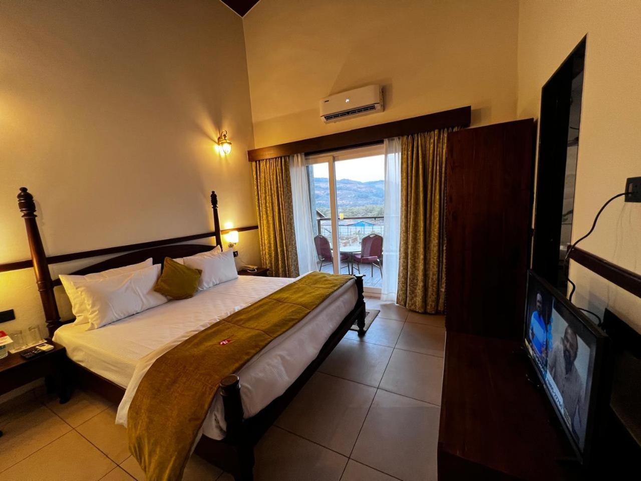 Mastiff Grand La Villae Lonavala Exterior photo